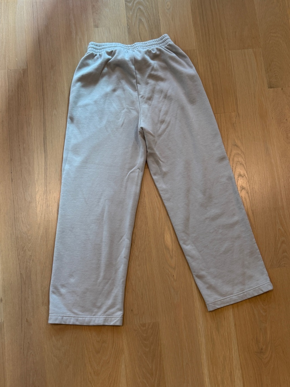 H&M Women's Light Sage Green Elastic-Waist Jogger Pants